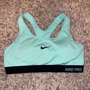 Nike Sports Bra Mint